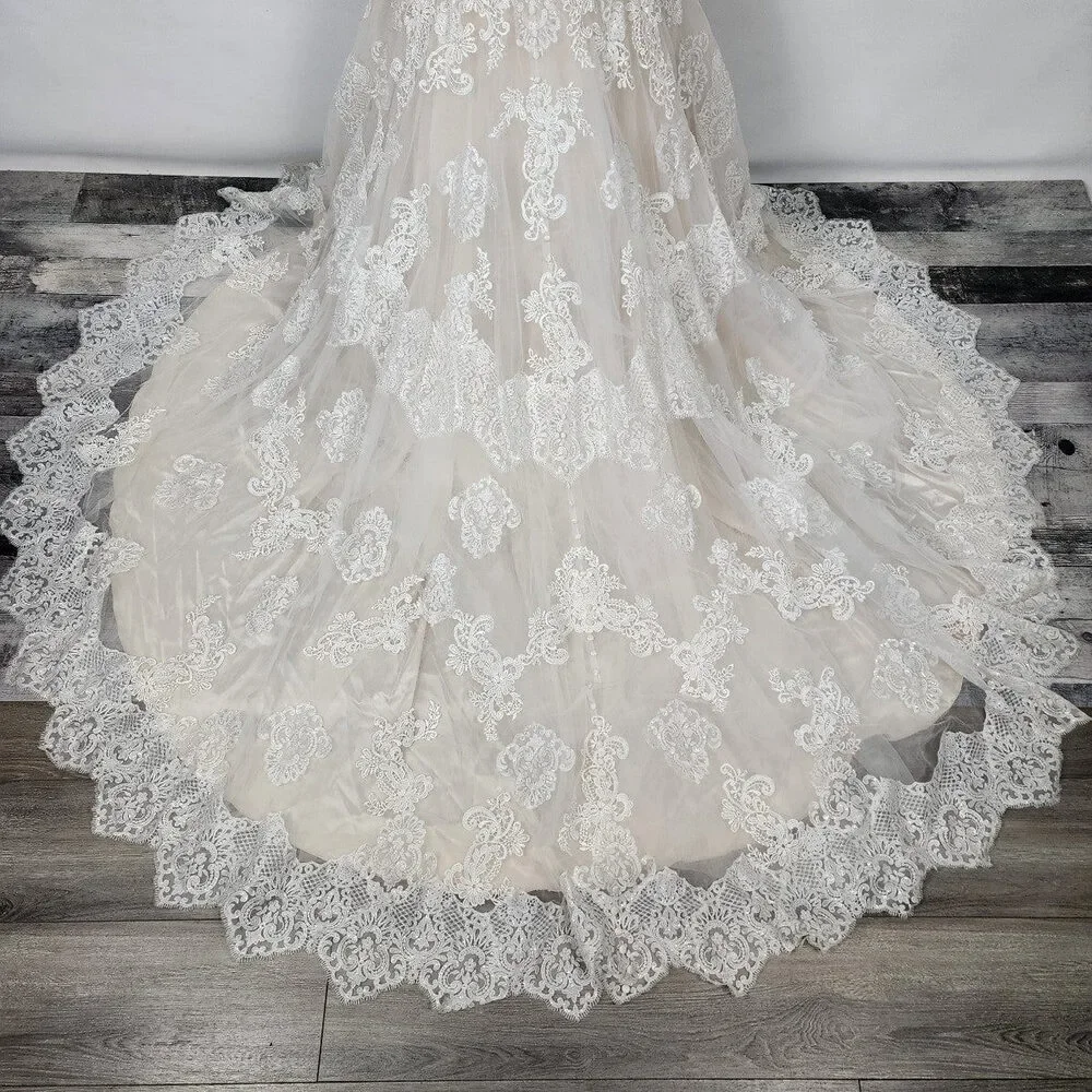Allure Bridals 9407 Ivory Lace Mermaid Wedding Gown Size 1x-2x - Picture 5 of 11